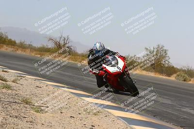 media/Mar-28-2022-Superbike Trackdays (Mon) [[b8603d0f67]]/Open Track Time/Turn 3 Inside/